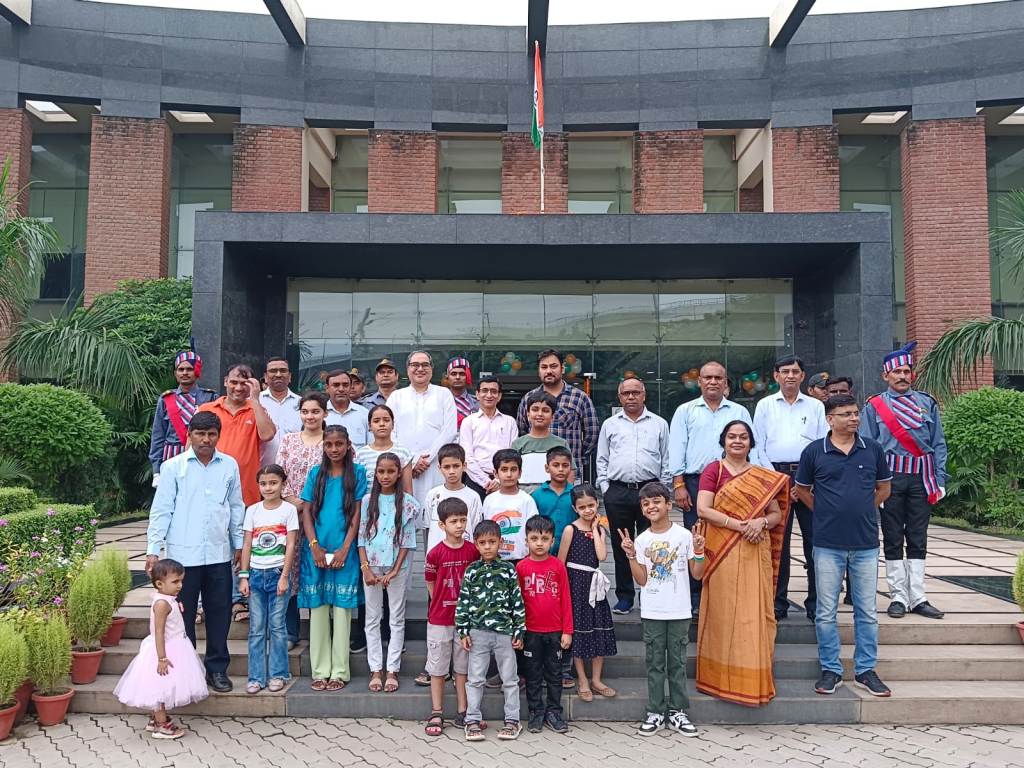 15 Aug 25